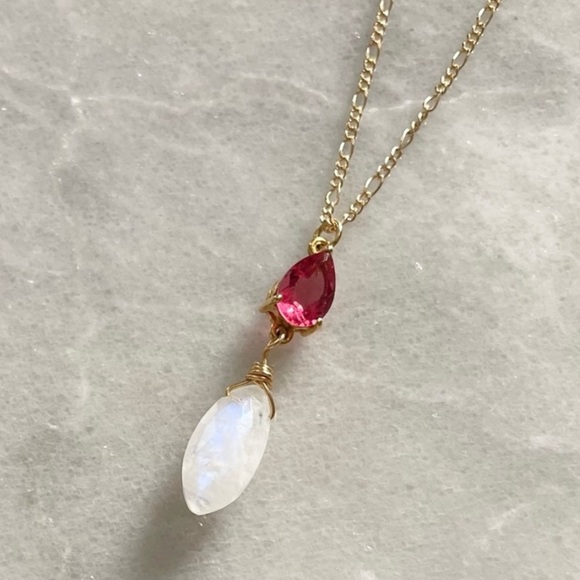 Anthropologie Jewelry - 🌙 22K Gold Iridescent Moonstone & Pink Tourmaline Handmade Pendant Necklace